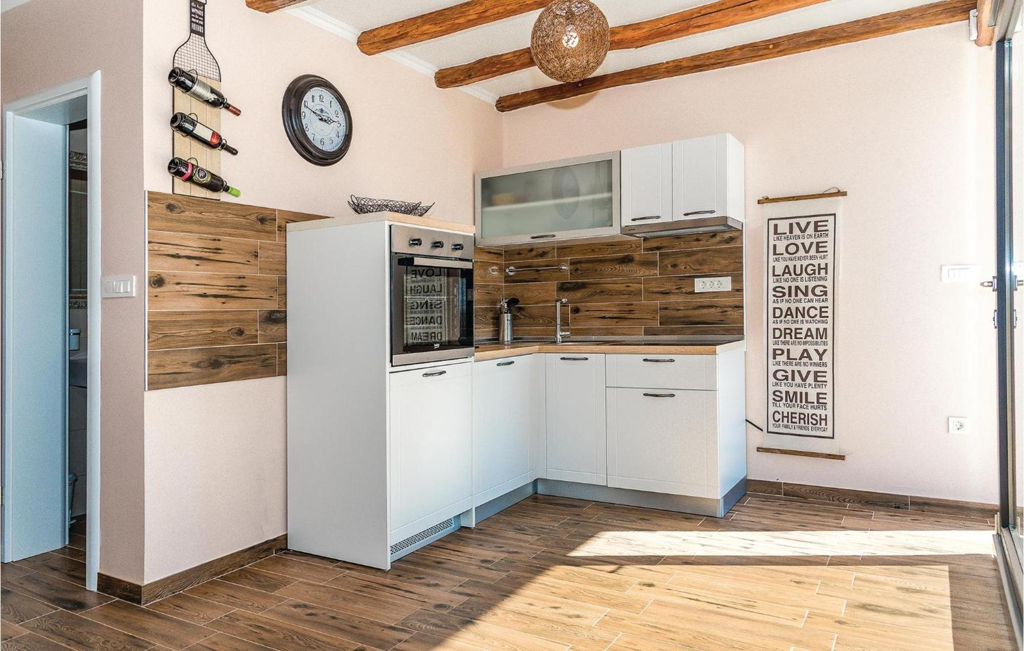 Gorgeous Home In Kijevo With Kitchen Zewnętrze zdjęcie